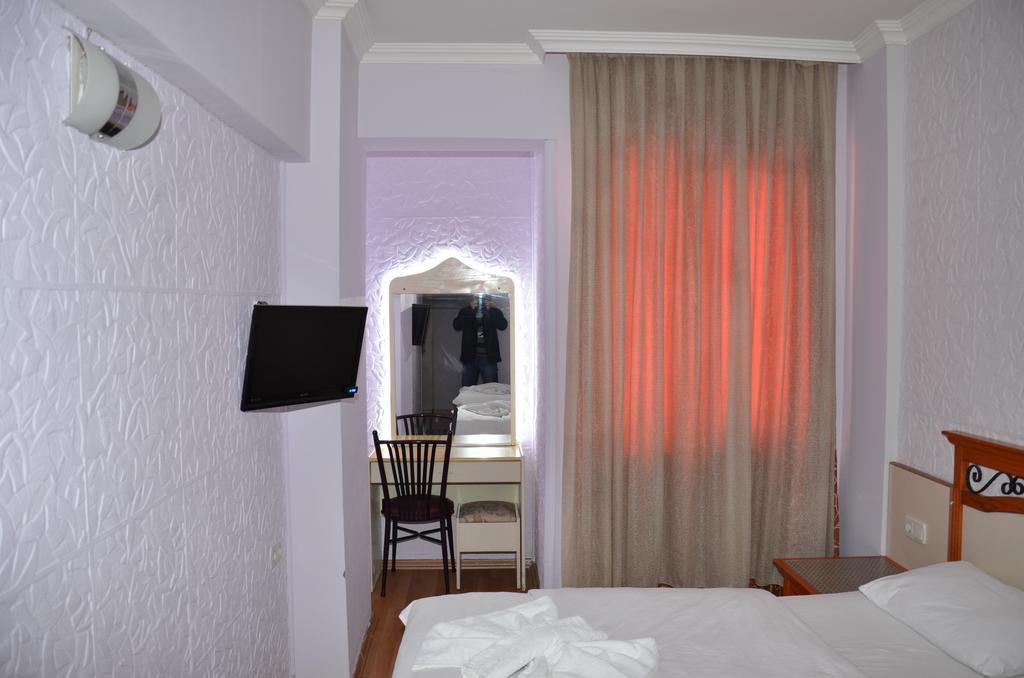 Ozturk Hotel Antália Quarto foto