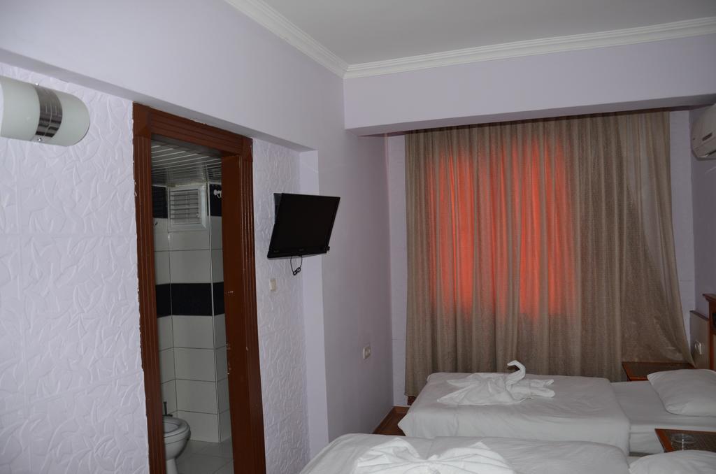 Ozturk Hotel Antália Quarto foto
